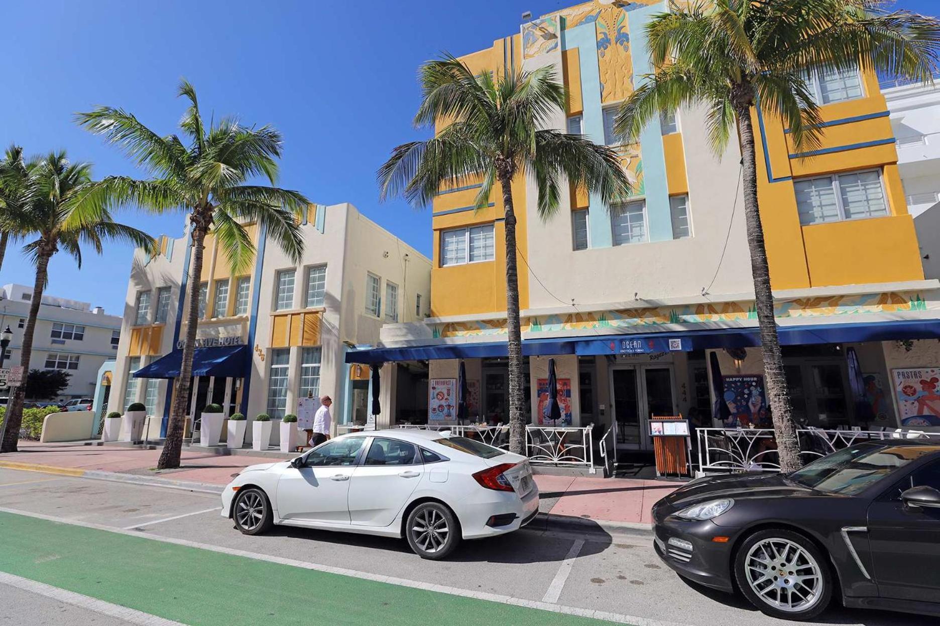 South Of Fifth Steps To On Ocean Drive Apartment
