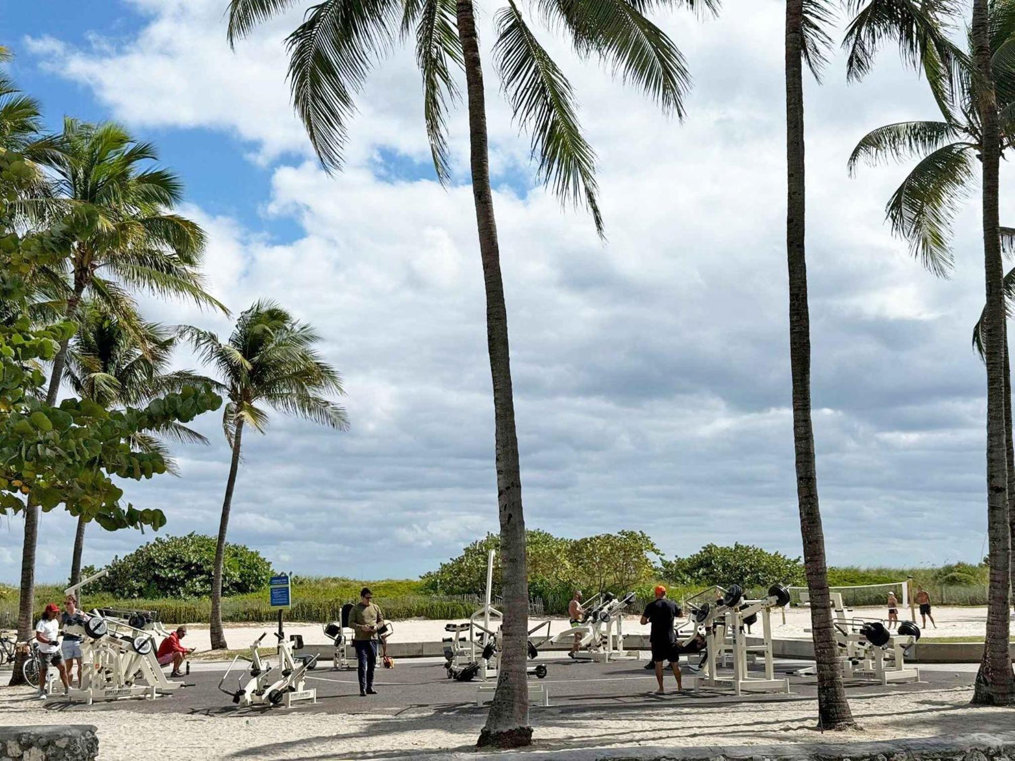 South Of Fifth Steps To On Ocean Drive * Miami Beach